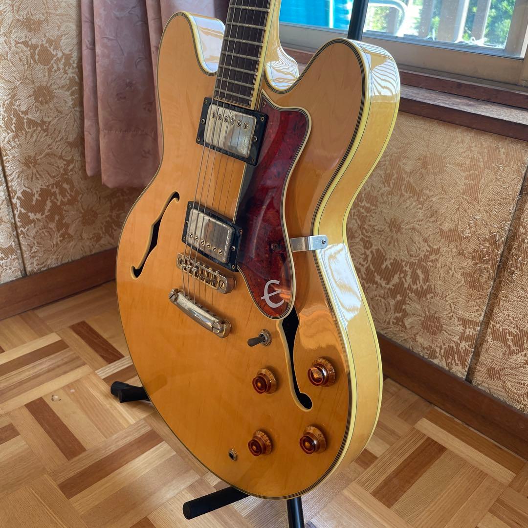 エピフォン　シェラトン