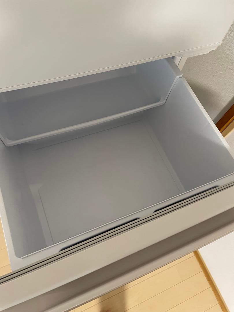 三菱冷蔵庫　272L 白　2022年製