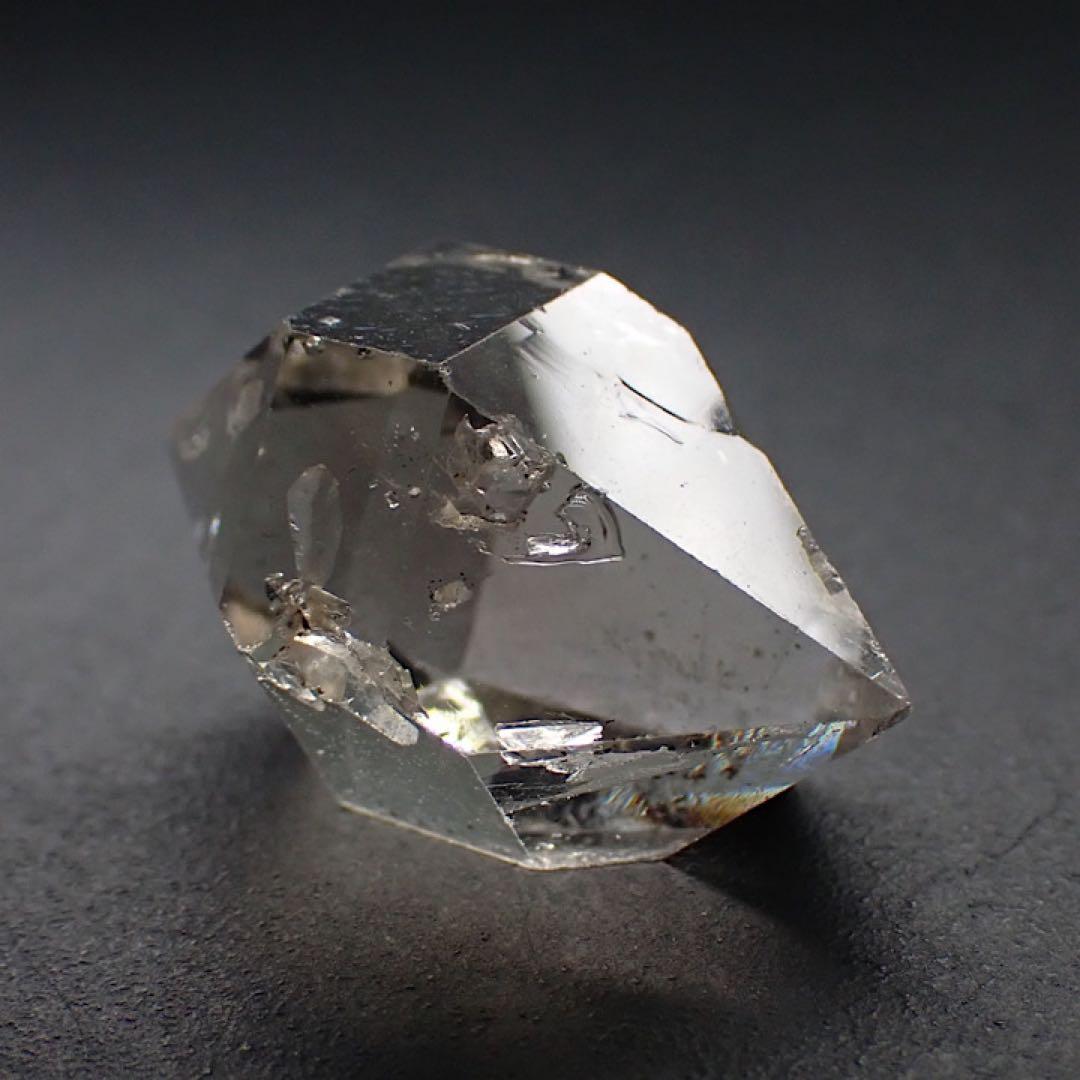 【パキスタン産】ライトスモーキーダイヤモンドクォーツ