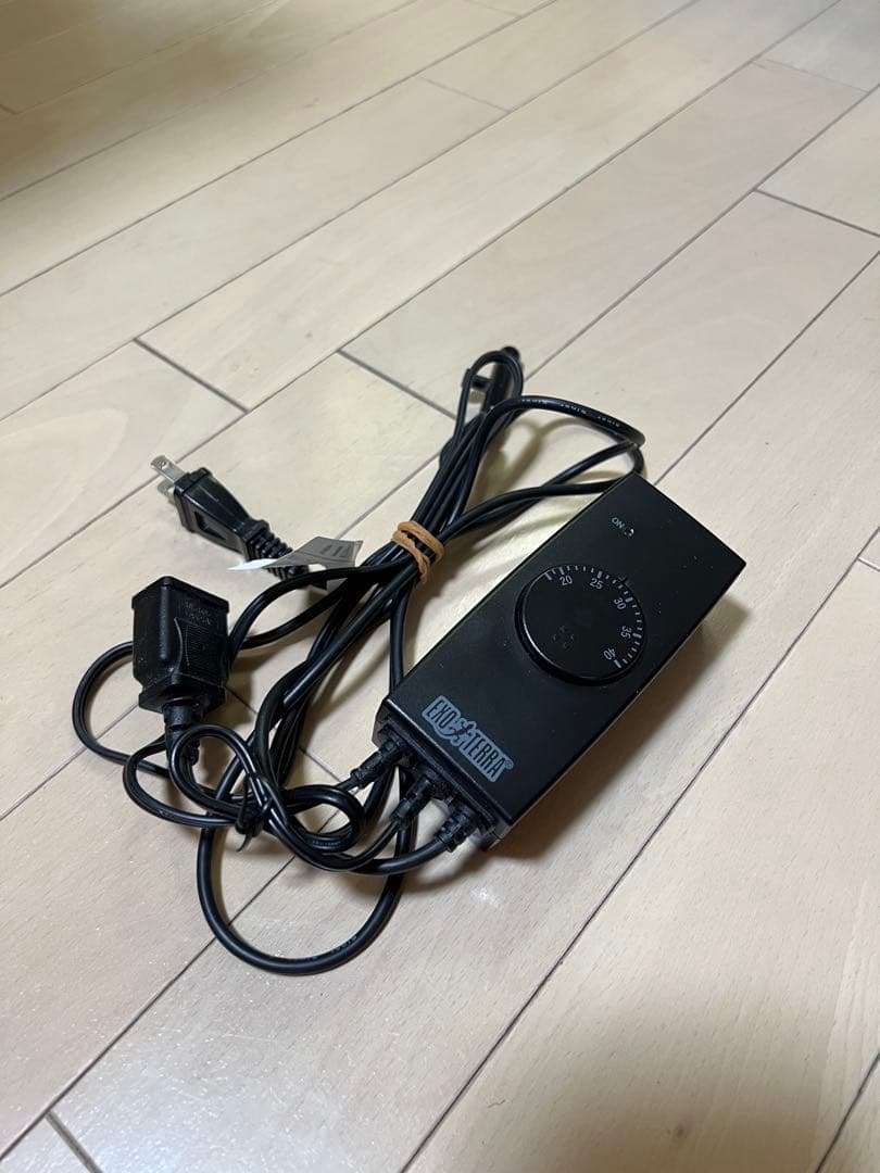 爬虫類用ヒーター・照明器具セット