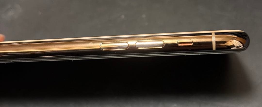 【バッテリー98％】iPhone 11 Pro Max ゴールド 512GB