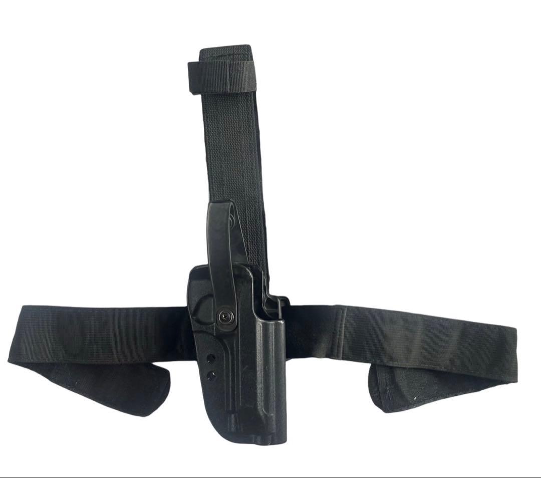 米軍ベレッタ拳銃用レッグホルスター