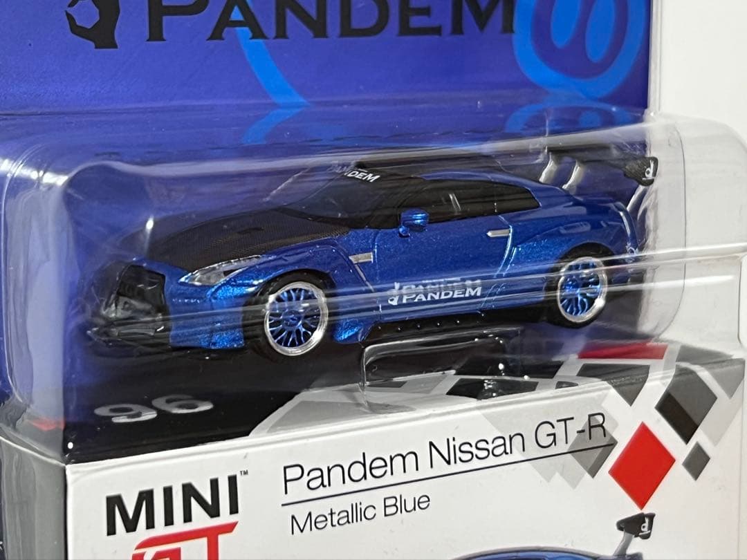 MINI GT PANDEM NISSAN GT-R トイザらス
