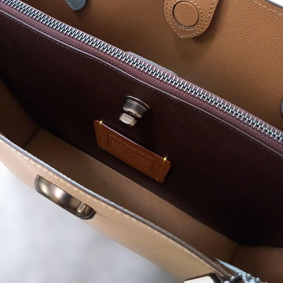 【美品】コーチCOACHバッグ　コーチショルダーバッグ　コーチトートバッグ　本革