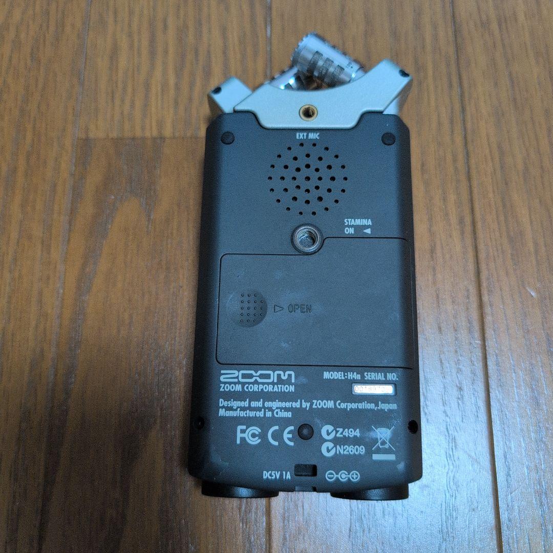 ZOOM H4n ハンディレコーダー