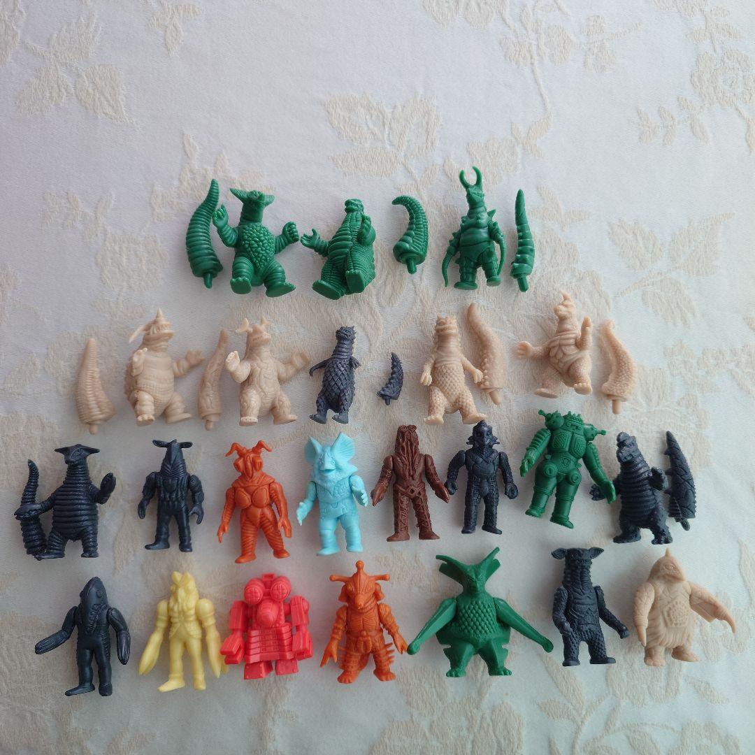 ウルトラマン大図鑑　怪獣大百科　消しゴム