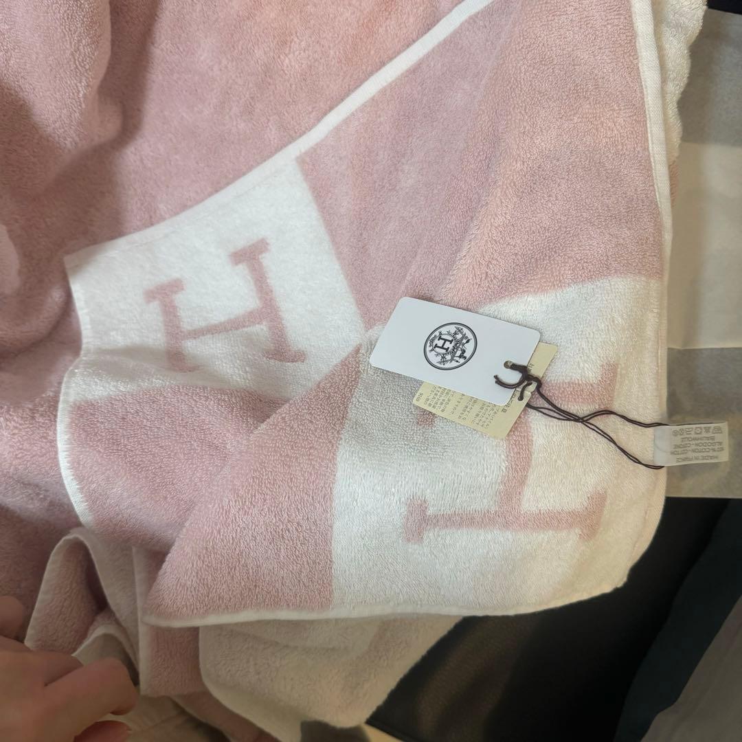 新品未使用　エルメス　バスタオル　アヴァロン　ピンク