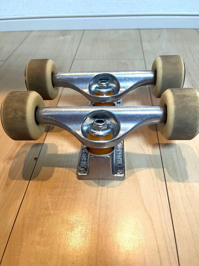 ピラフチャーハン未使用INDEPENDENT TRUCKS 139