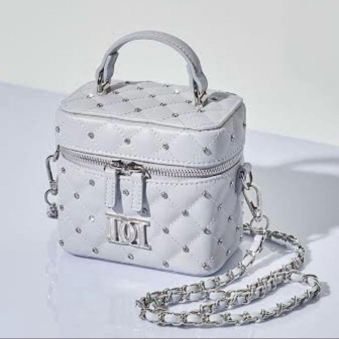 Darich ダーリッチ キルティングビジュースクエアミニバッグ SAX