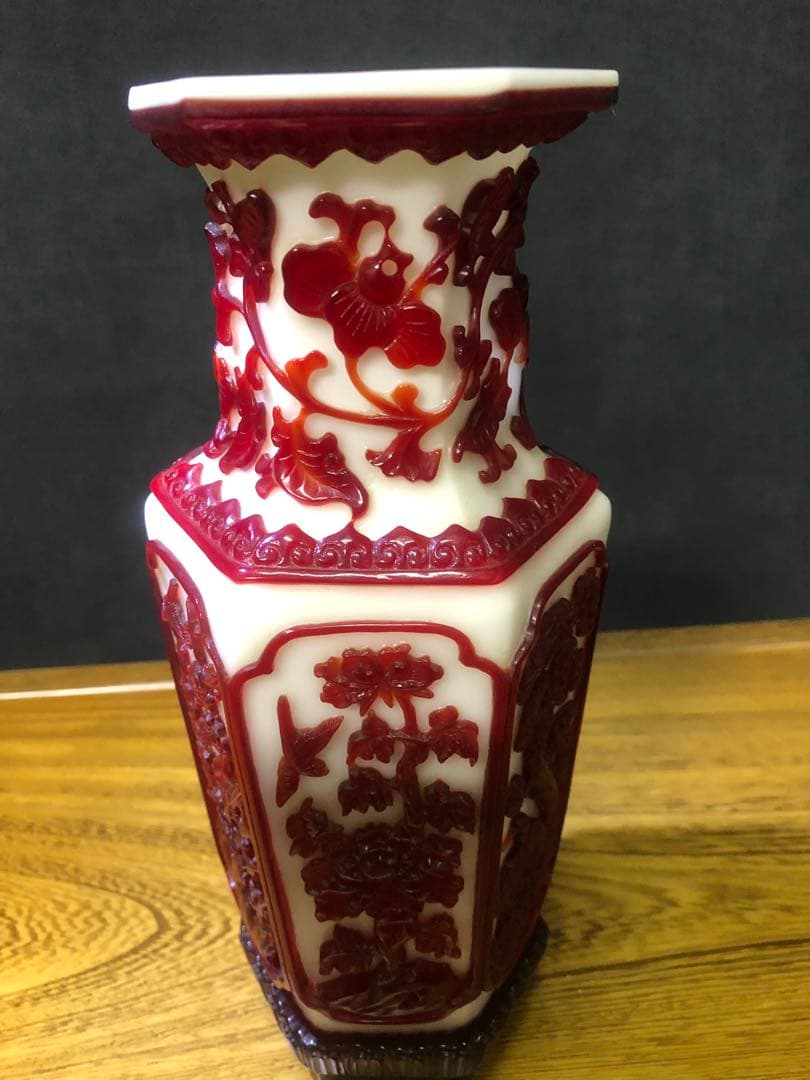 乾隆ガラス六角花瓶