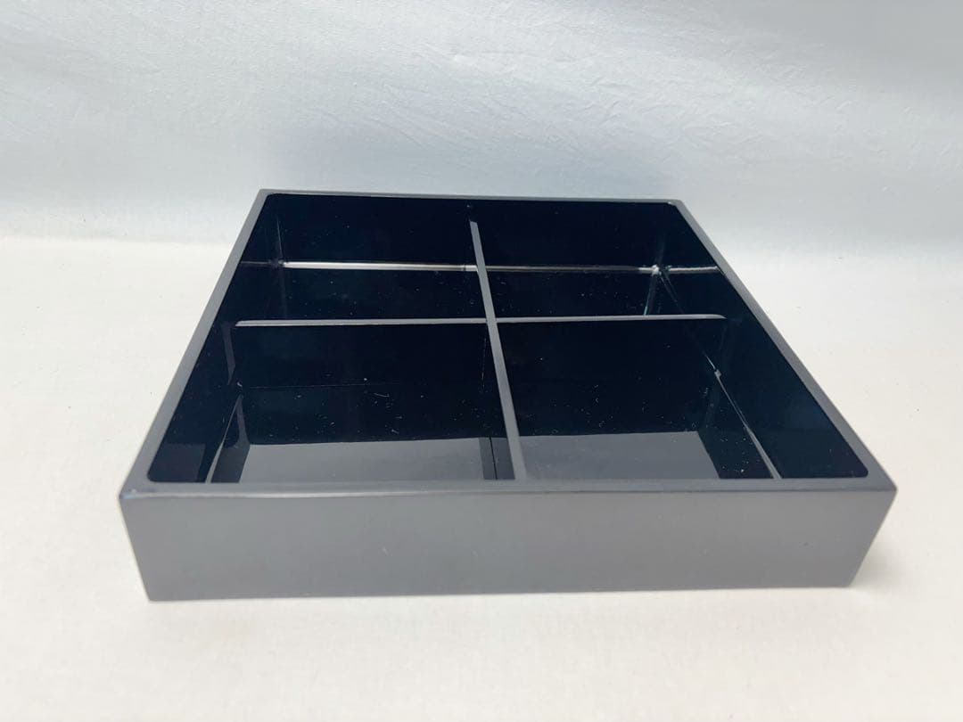 未使用 懐石道具 木曽黒塗 木製堅地 沈金松蒔絵 松花堂 弁当 6客揃 十字仕切