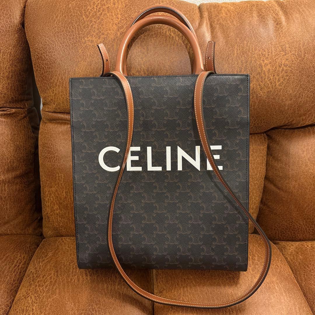CELINE スモール バーティカル カバ トリオンフキャンバス セリーヌ