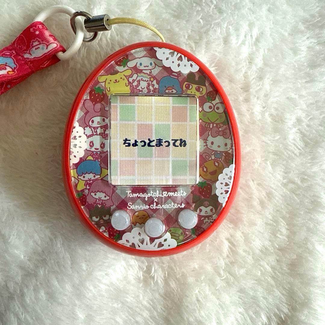 【美品】たまごっち みーつ サンリオキャラクターズDXセット　赤　希少　レア