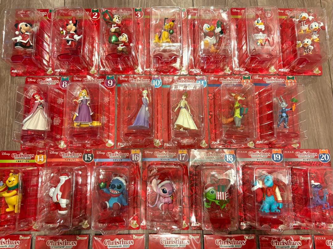 ディズニー クリスマスオーナメントくじ 2025 フィギュア 全種 27点