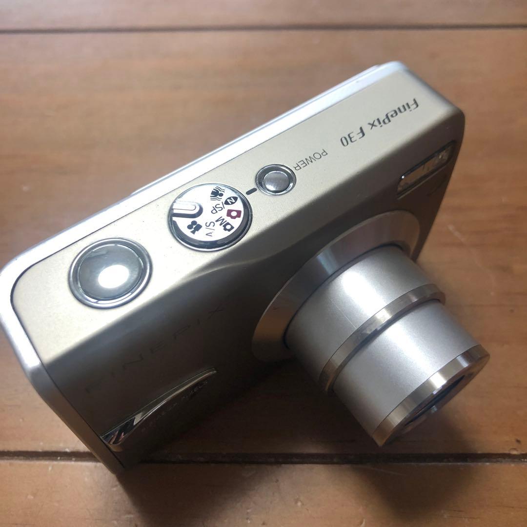 【作例あり】FUJIFILM finepix F30 CCDセンサー コンデジ