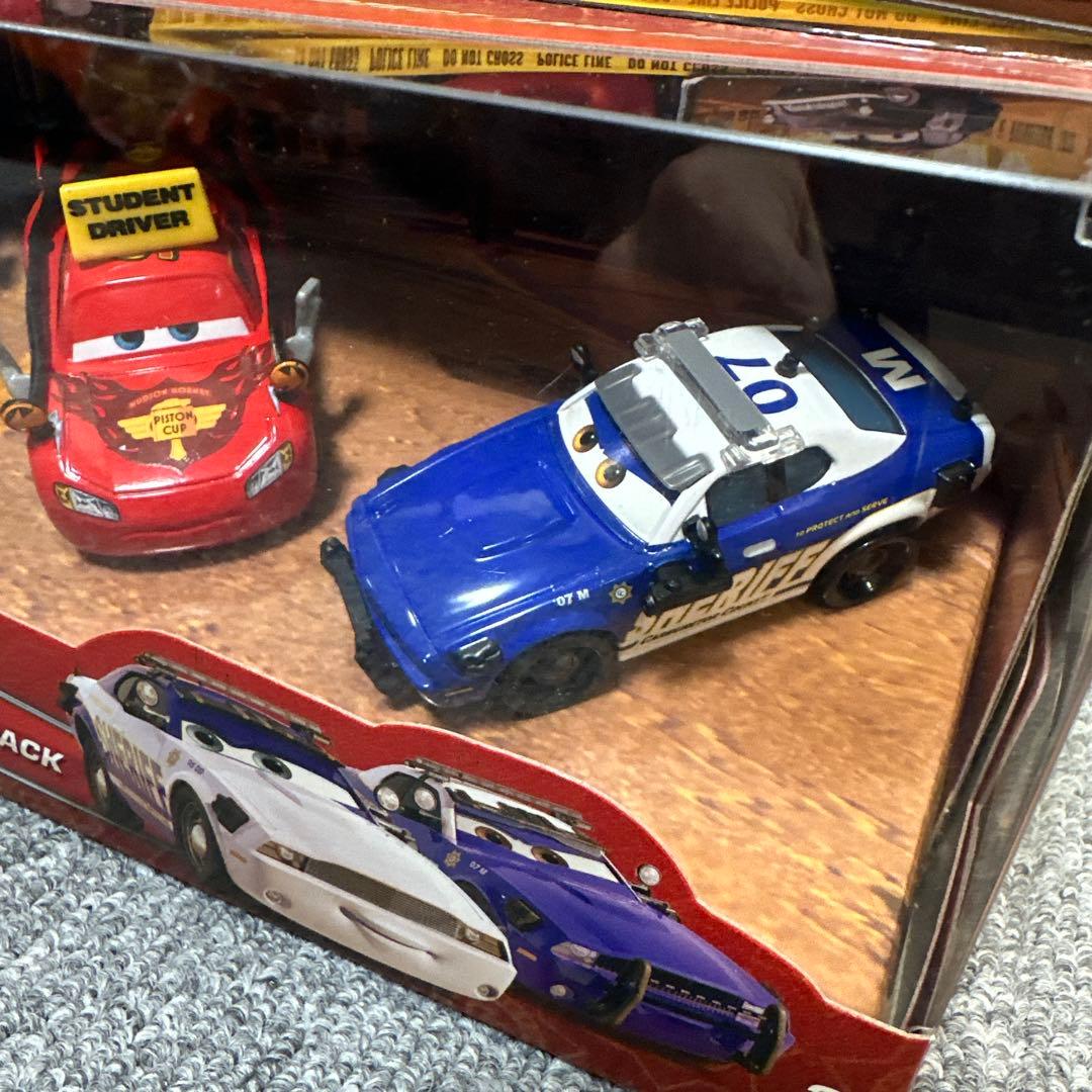 ★未開封★カーズ マテル トゥ プロテクト アンド サーブ 3台 マックイーン