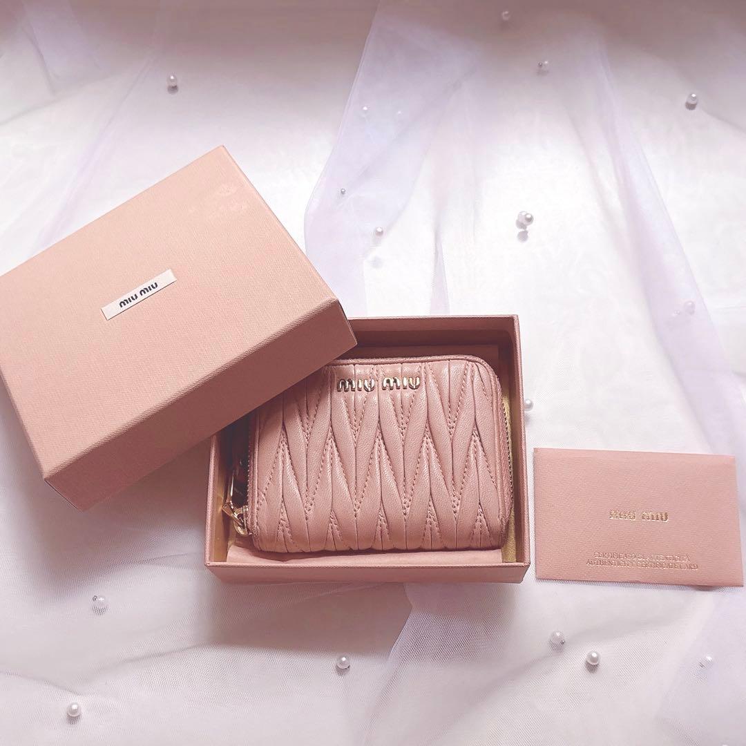 miu miu キルティング ピンク 二つ折り財布