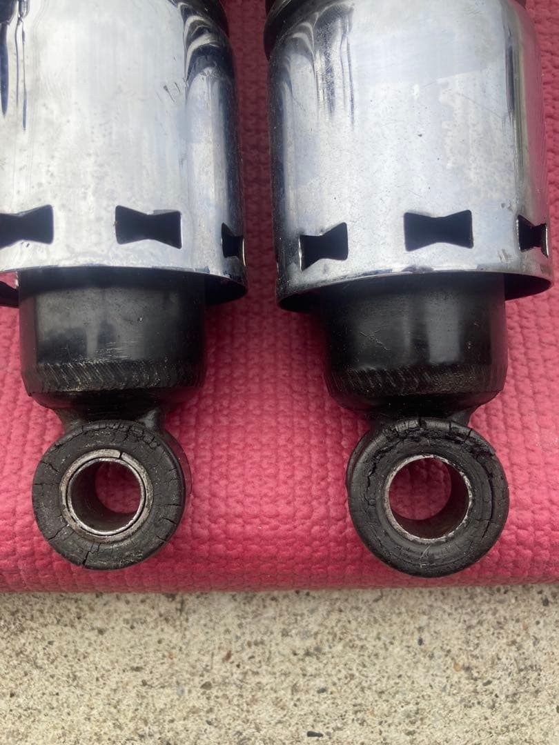 サスペンション　ショックアブソーバー　v-max1200 vmax