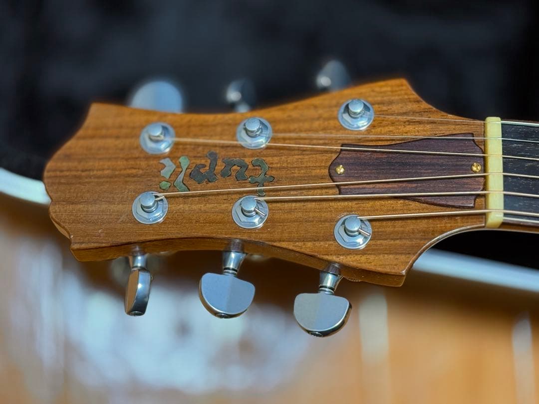 手工アコースティックギターTupli Vesse マホガニー ハードケース付