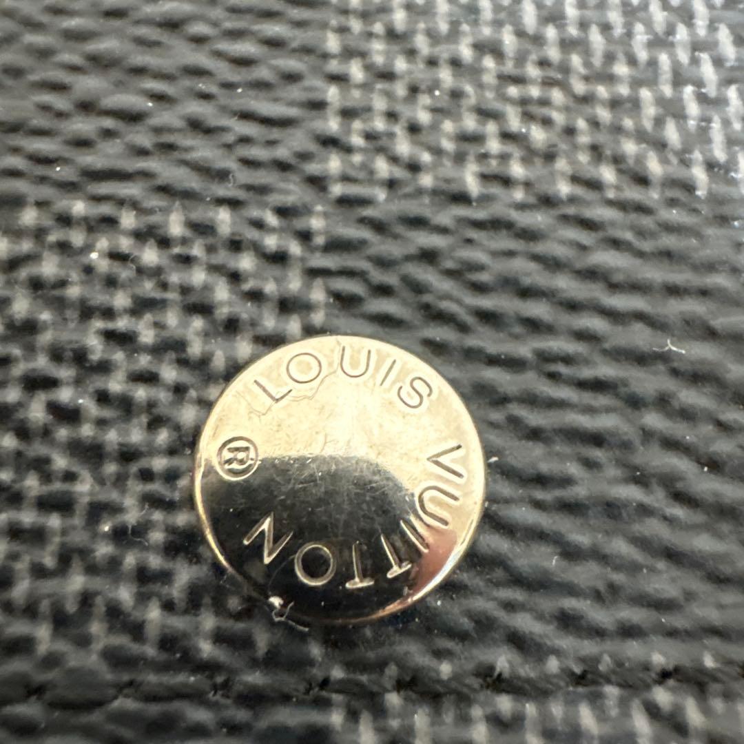 Louis Vuitton ダミエ・グラフィット キーケース