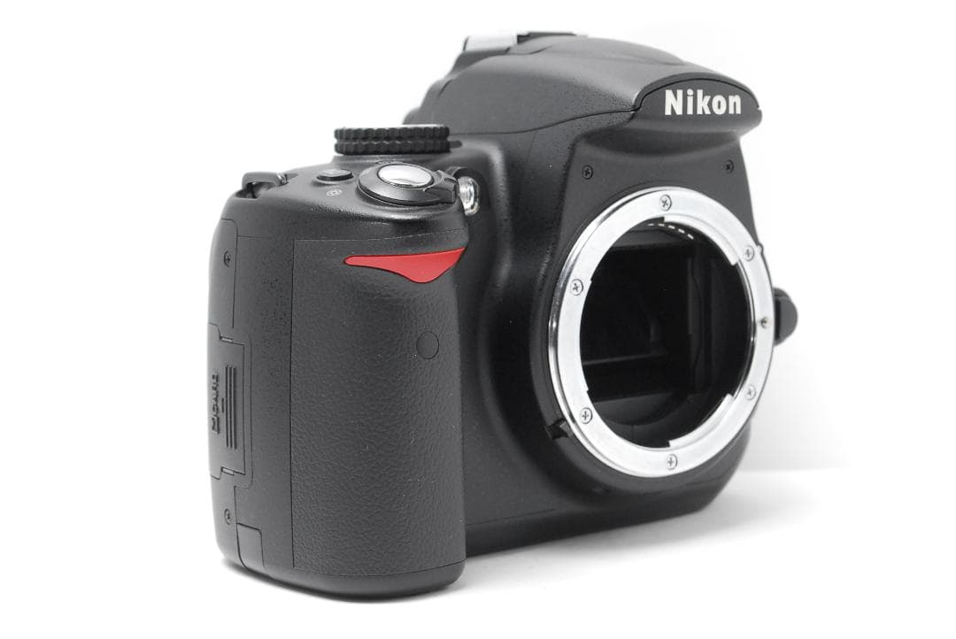 【動作確認済　安心の完動品】Nikon D5000　スマホ転送　写真も動画もOK