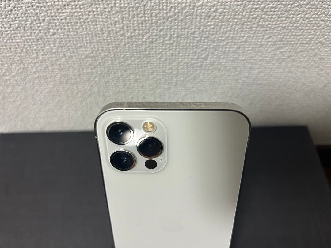しゃな Apple iPhone 12 Pro シルバー 本体　512GB