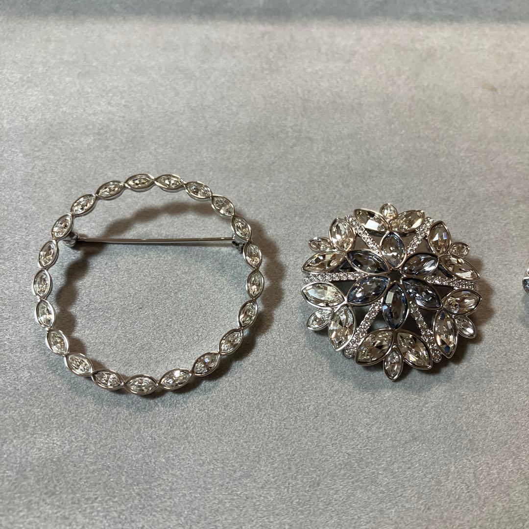 SWAROVSKI GINETTE ブローチ