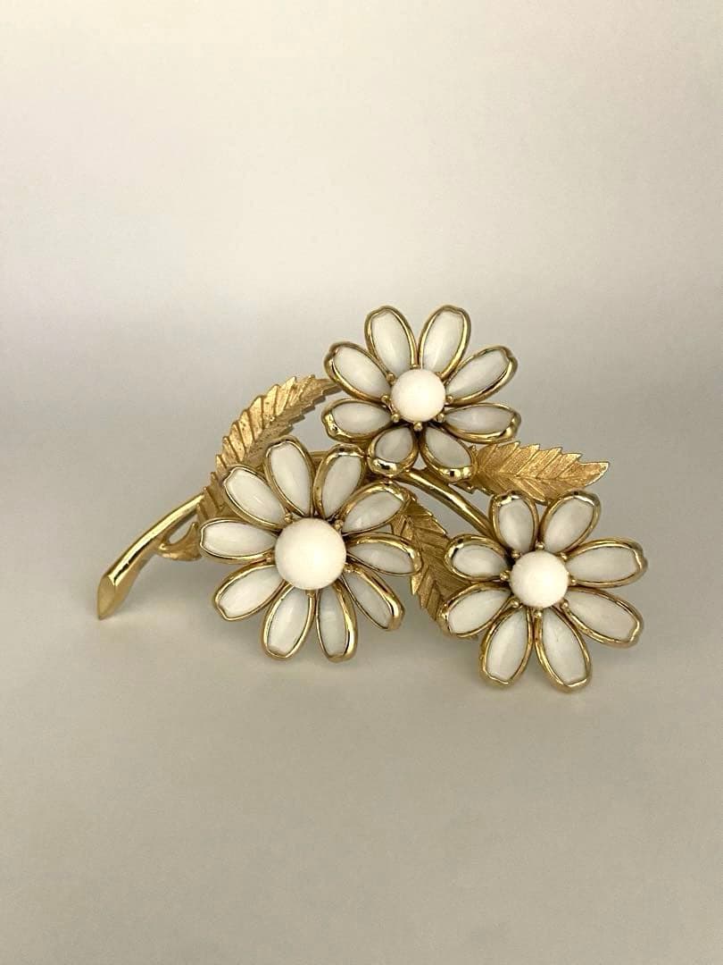 lotuscloud 2499⭐️TRIFARI トリファリ ブローチ ビンテージ