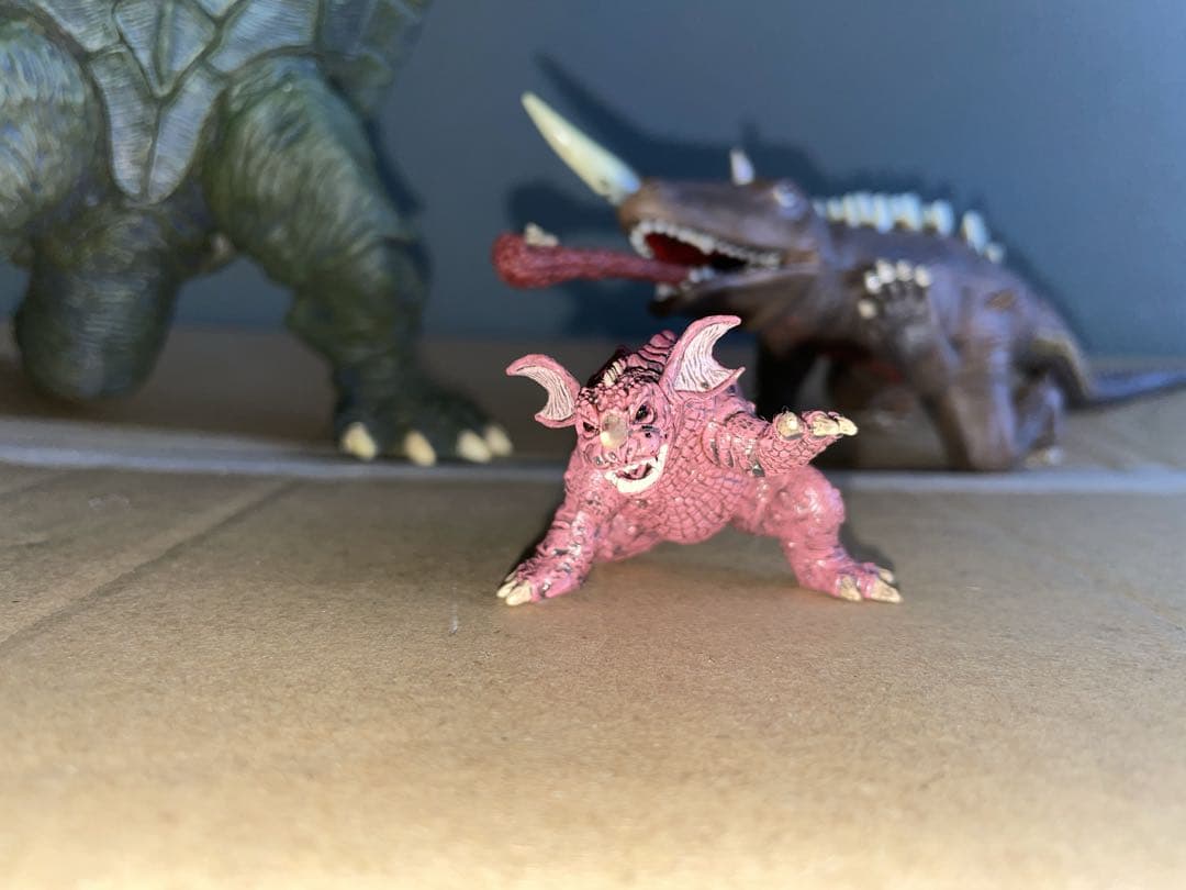 ガメラ1995レキンキャストキット完成品とユージン大映特撮シリーズバルゴン他3体