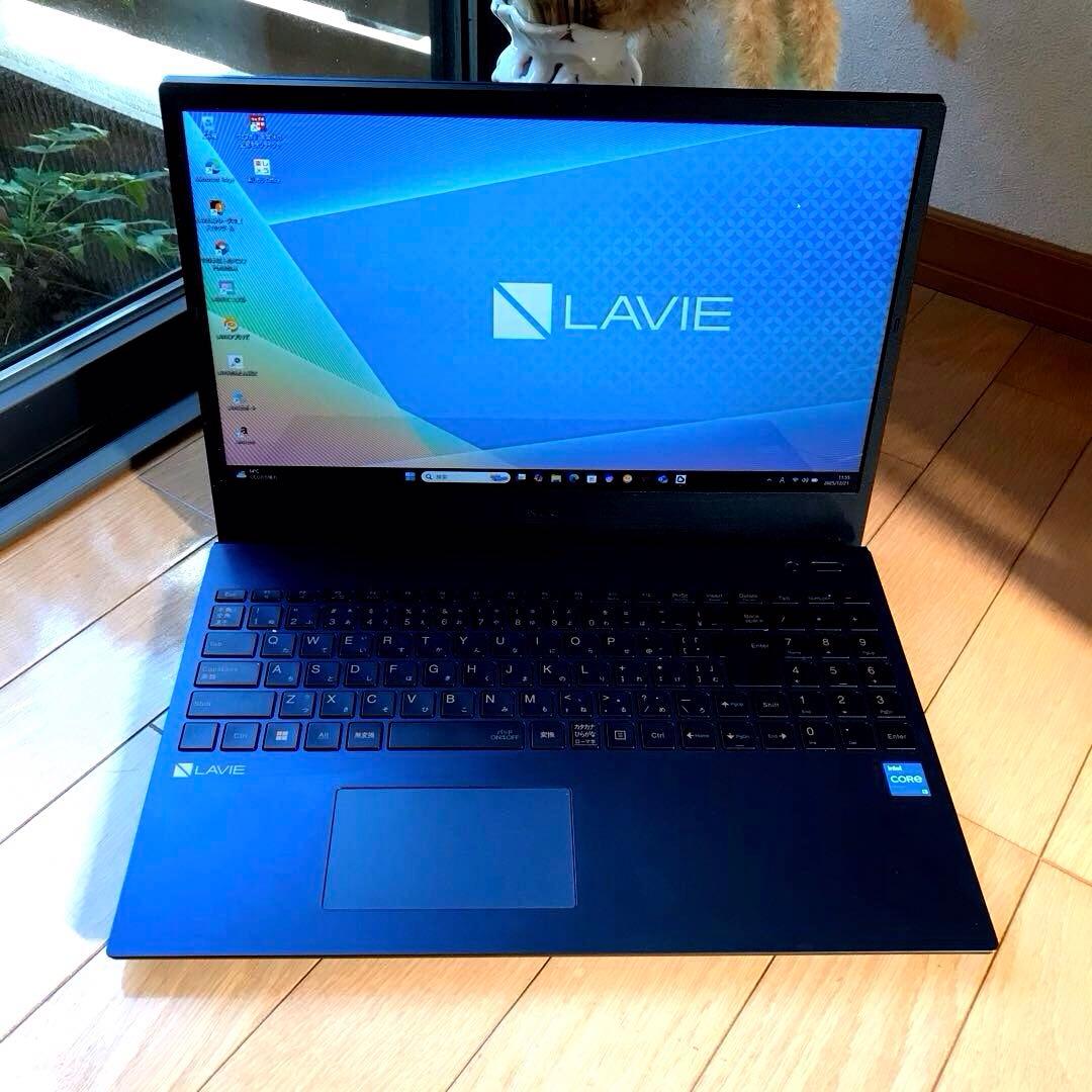 美品NEC LaVie N1535/GAL【2023年製】 office