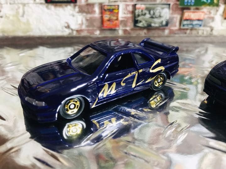 【車高短仕様特注品】トミカ ３３GT-R