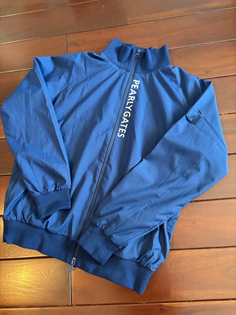 パーリーゲイツ　防風ブルゾン