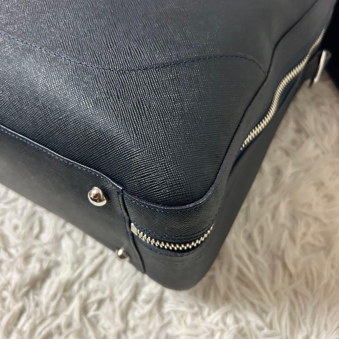 ⭐️セール中⭐️ペッレモルビダ キャピターノ 2室 ブリーフケース ビジネス