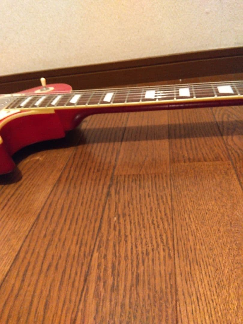 【最終価格】Maison　レスポールタイプギター【美品】