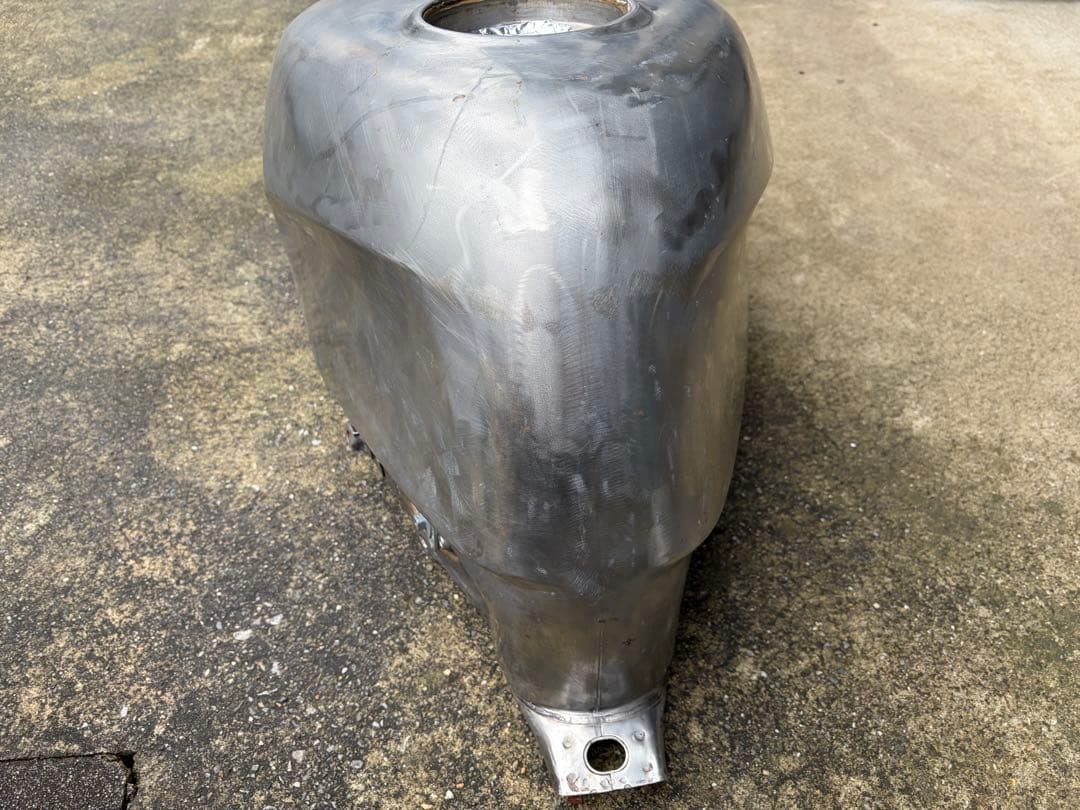 HONDA CBR250R MC19ハリケーン 純正タンク塗装用 錆び取り済み