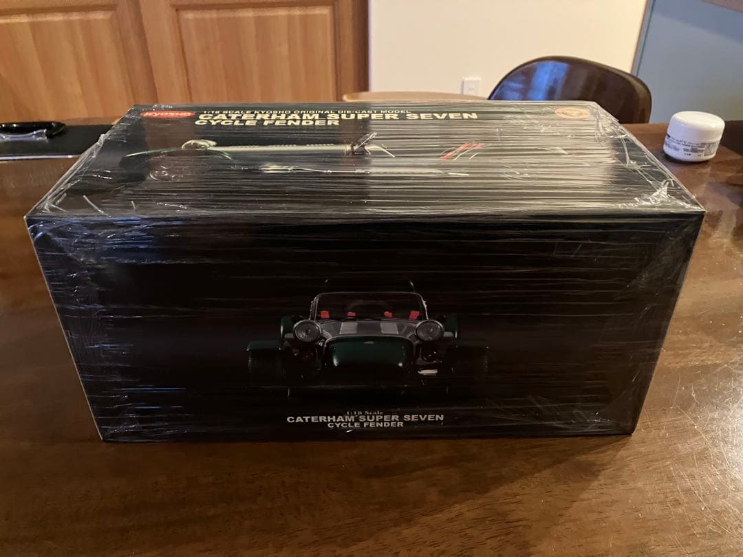 京商 1/18CATERHAM SUPER SEVEN CYCLE FENDER