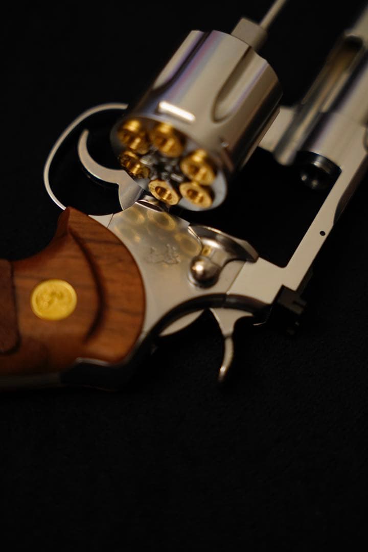 タナカコルトパイソン4インチステンレスシルバーRモデルモデルガン木製グリップ