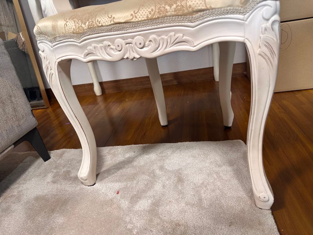 ネイルテーブル　ロココ　椅子