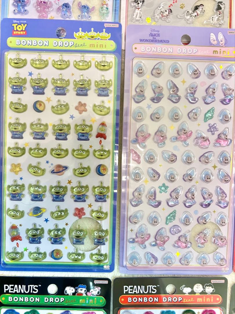 ボンボンドロップシール ミニ　ディズニー　スヌーピー 12種