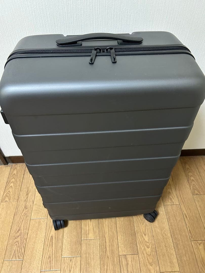 【無印良品】バーを自由に調節できる　ハードキャリーケース（７５Ｌ）