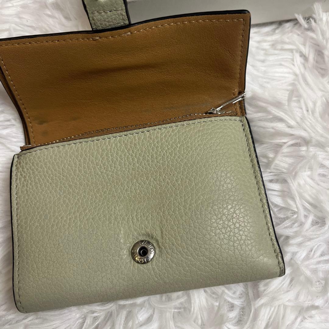 LOEWE ロエベ　バーティカルウォレット　三つ折り財布　アナグラム　グリーン