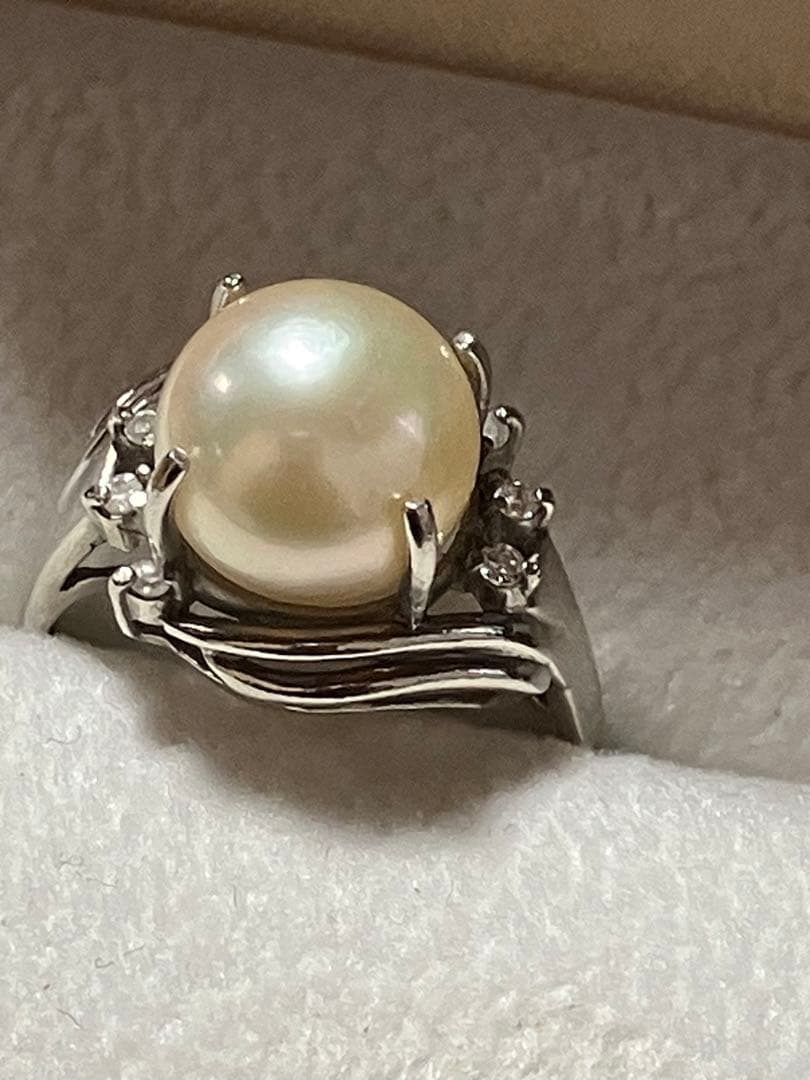 プラチナパールリング クラシックデザインダイヤリング