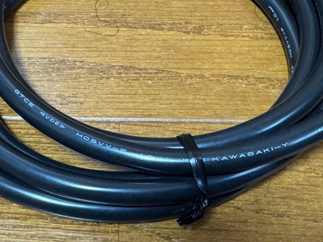 スワロー電機 アップトランス100V→220・230V PAL-1000UE