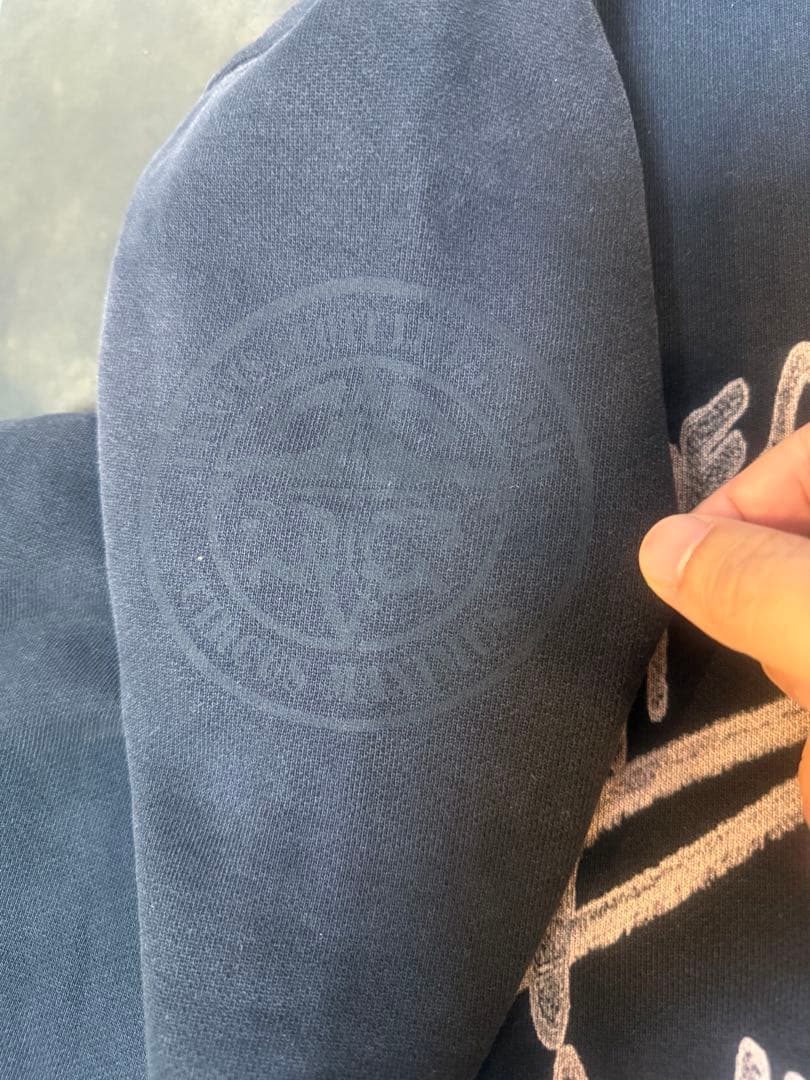 travis scott トラヴィススコット　パーカー　Lサイズ新品