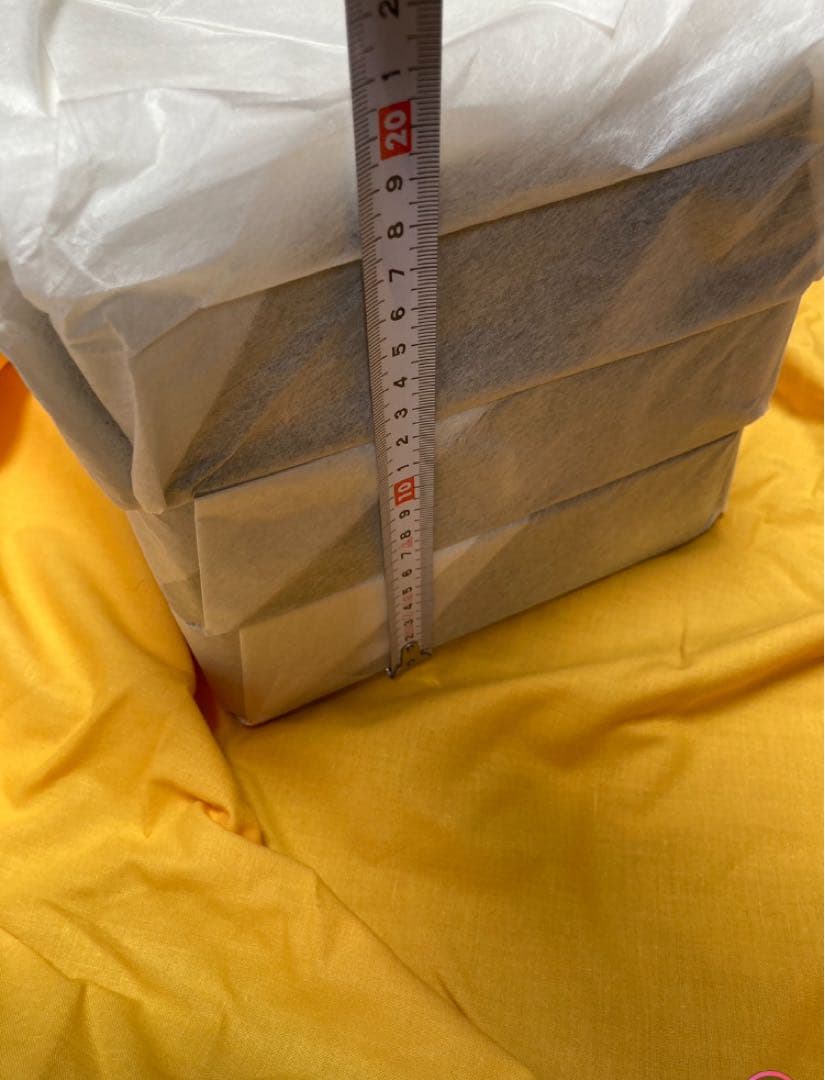 未使用保管品　輪島塗　寿松沈金　三段重箱　　重台付き　黄色袋付き