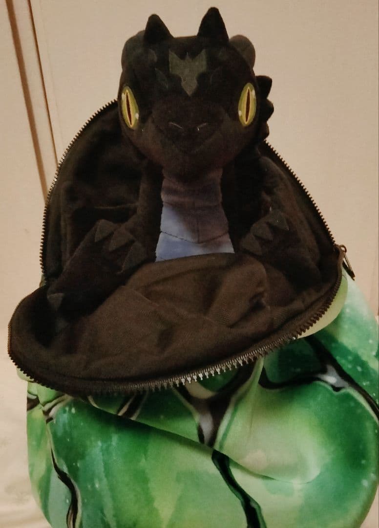 【ツイステ】マレウスの抱っこぬいぐるみ【卵様】