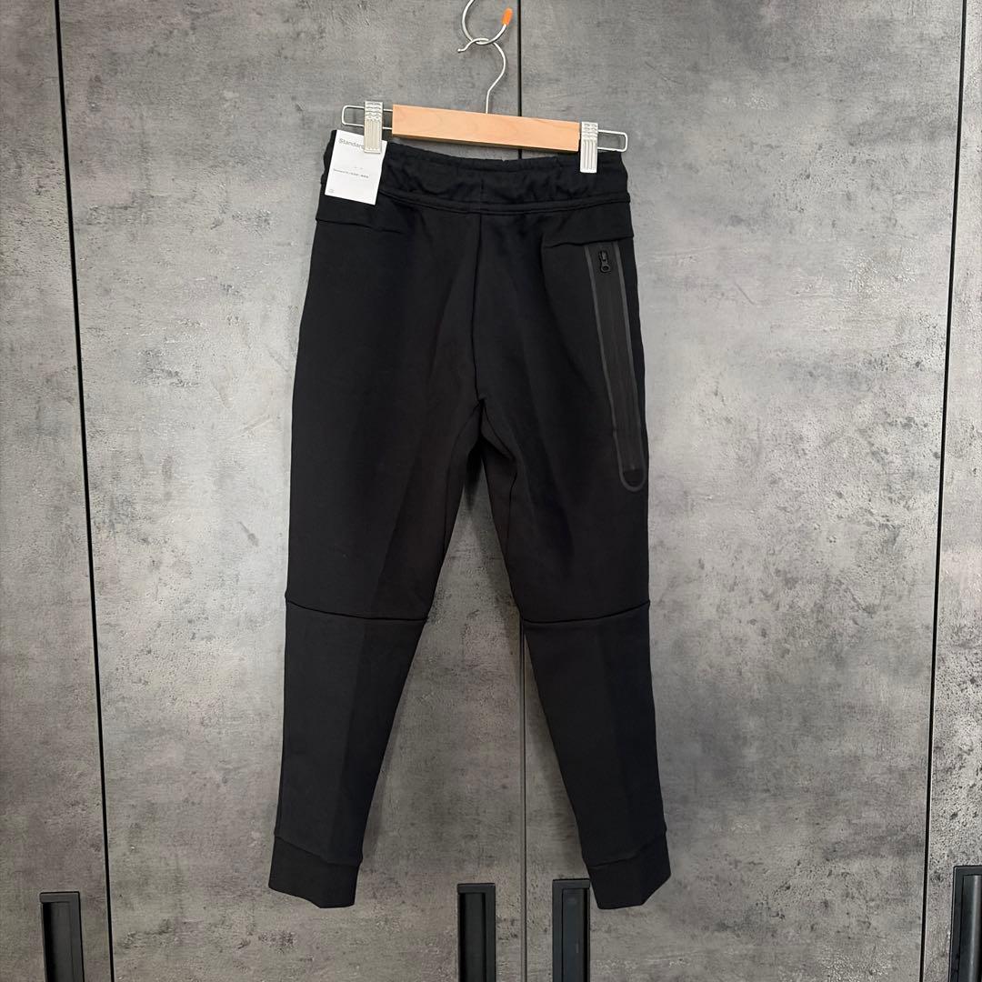【新品未使用】NIKEナイキ テックフリースパンツ 140cm