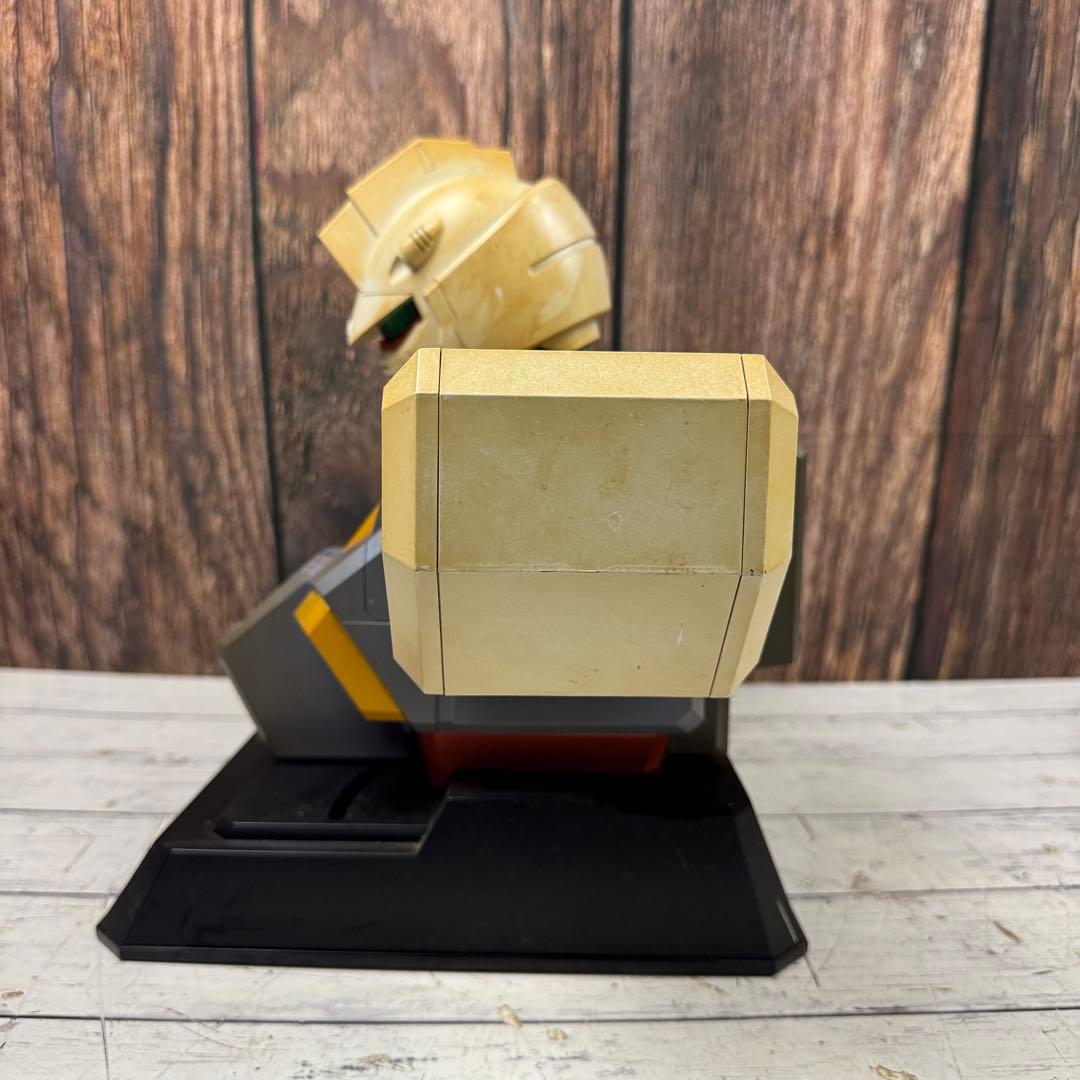 ガンダム 胸像型 ディスプレイケース MOBILE SUIT GUNDAM