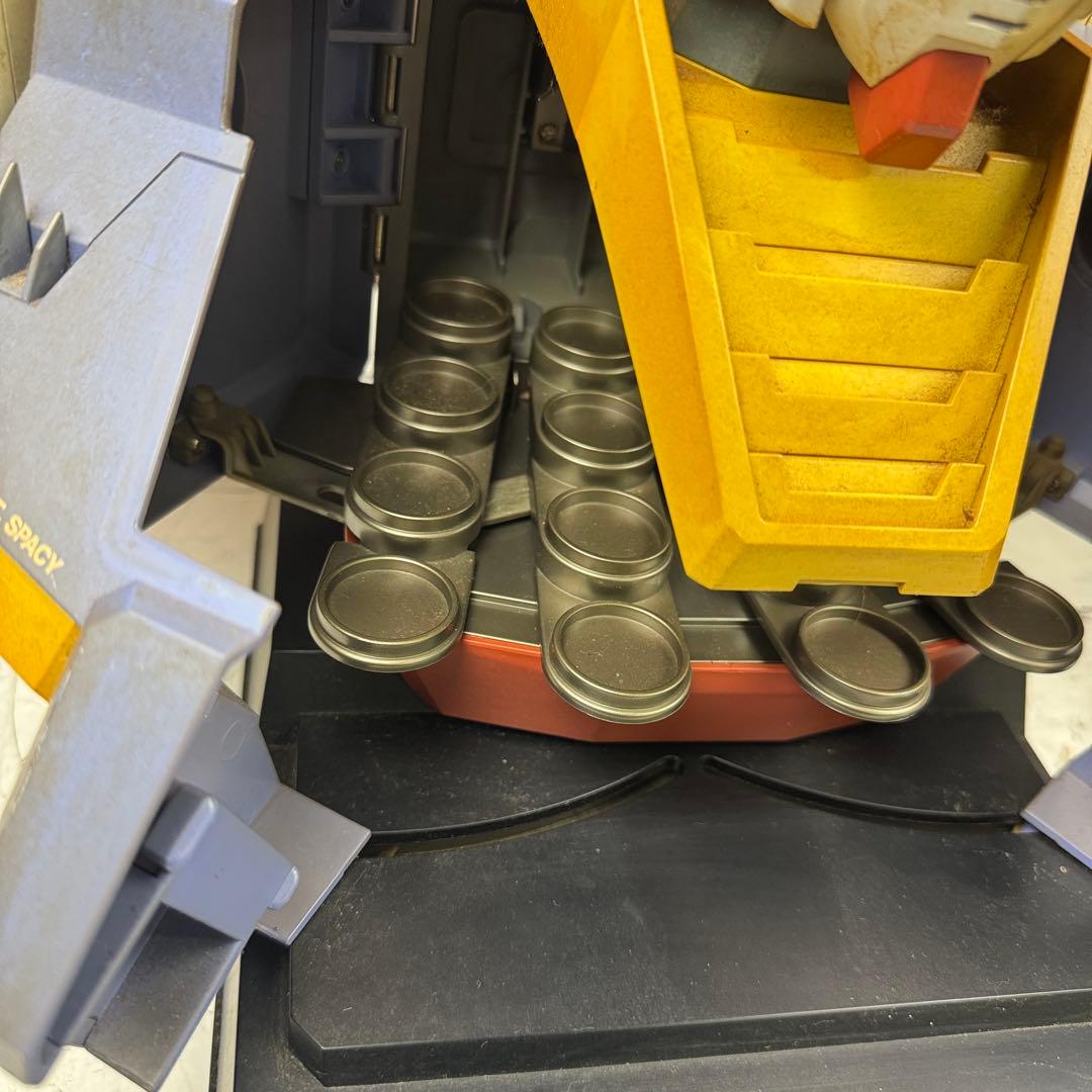 ガンダム 胸像型 ディスプレイケース MOBILE SUIT GUNDAM