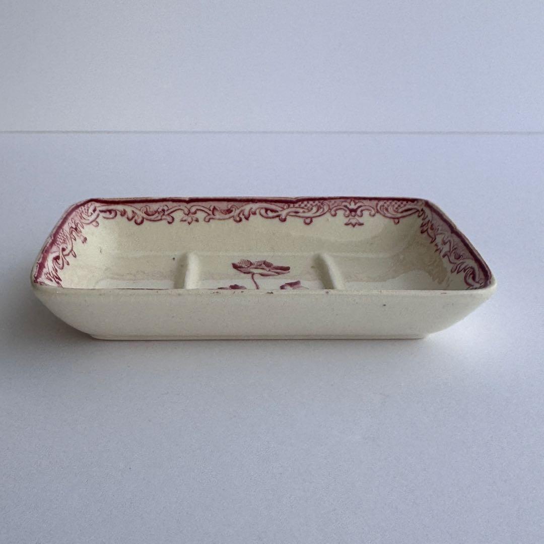 フランスアンティーク　サルグミンヌ　Fontanges 石鹸置き